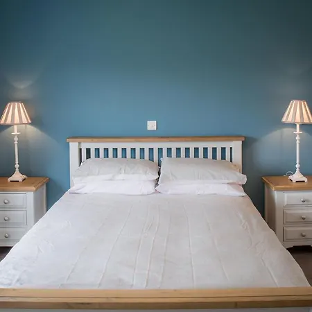 Wave Bay Holiday home *