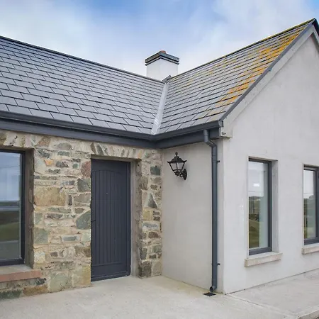Wave Bay Holiday home